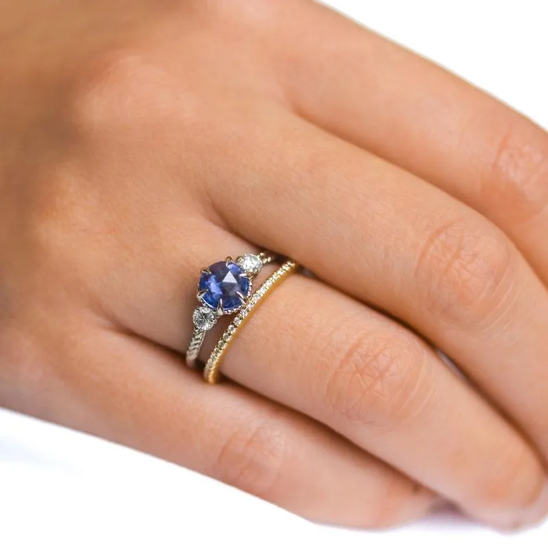 18k Slender Pave Band