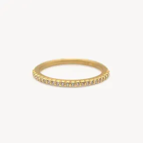 18k Slender Pave Band