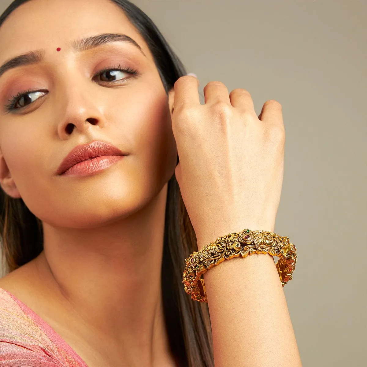 Antique Bangle 161444