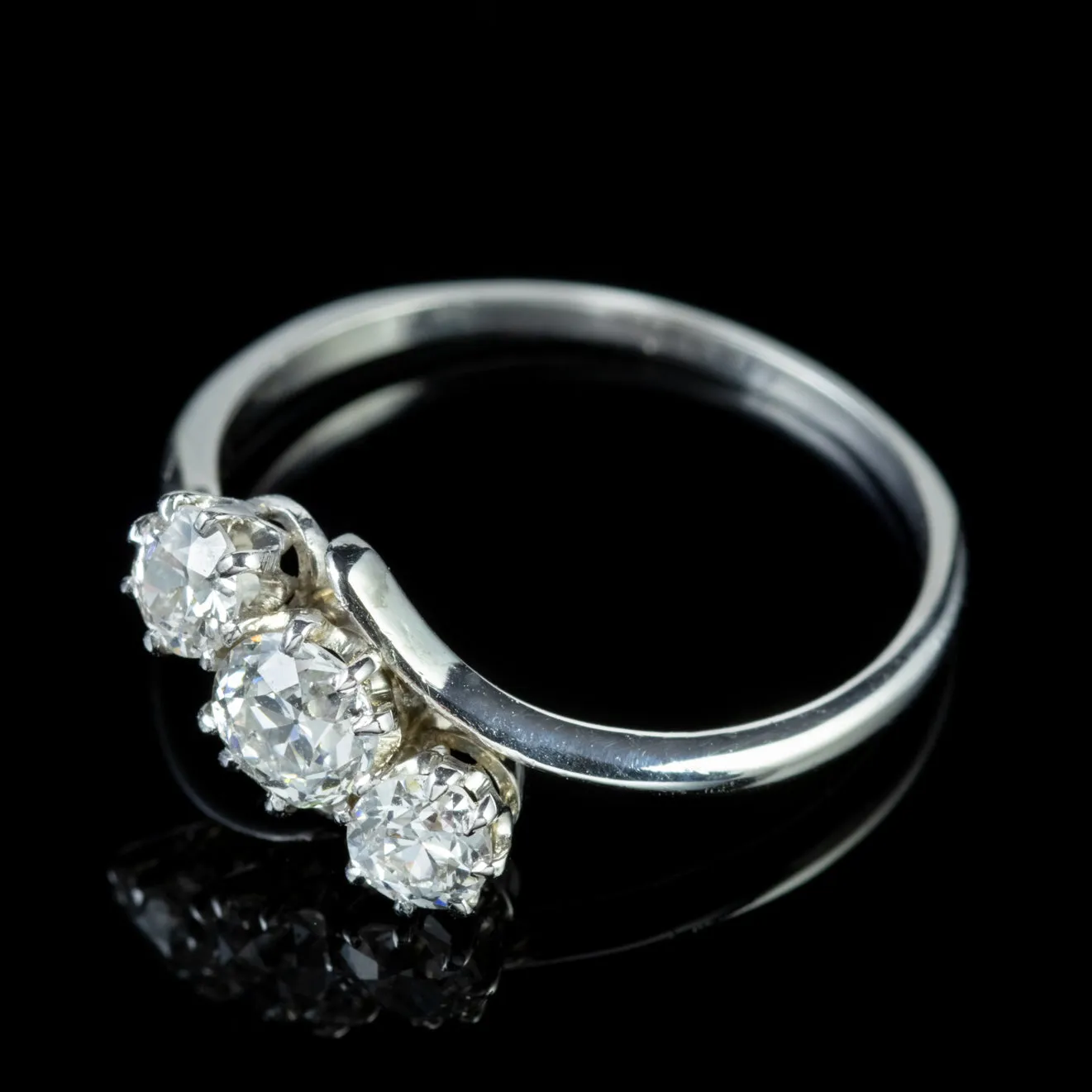 Antique Edwardian Diamond Trilogy Ring 18Ct White Gold Circa 1918