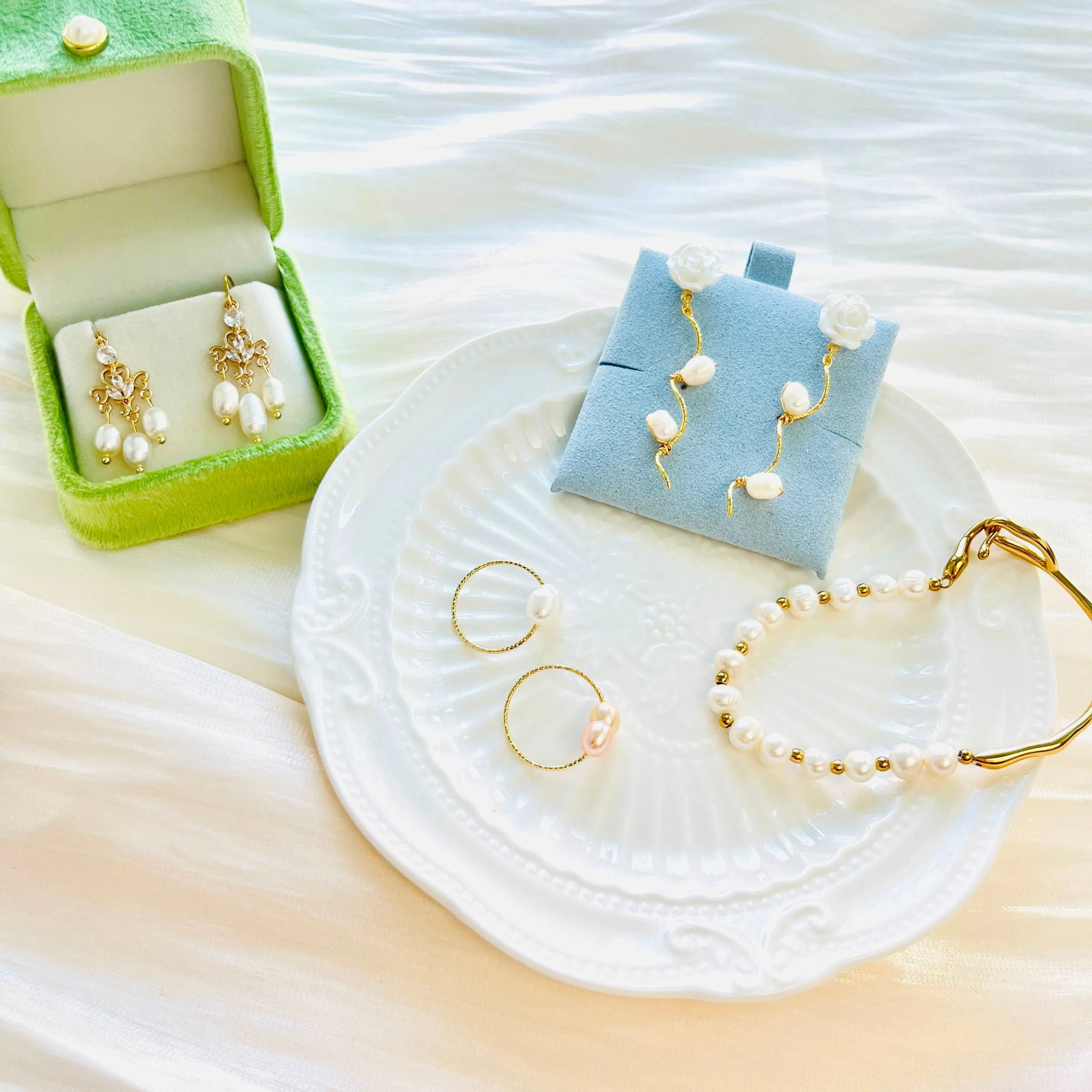 Classical Freshwater Pearl Tassel Earrings