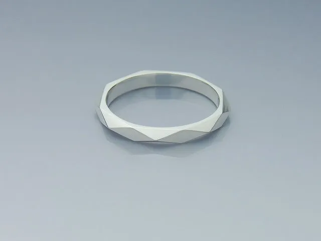 Dia Shape Studs Ring