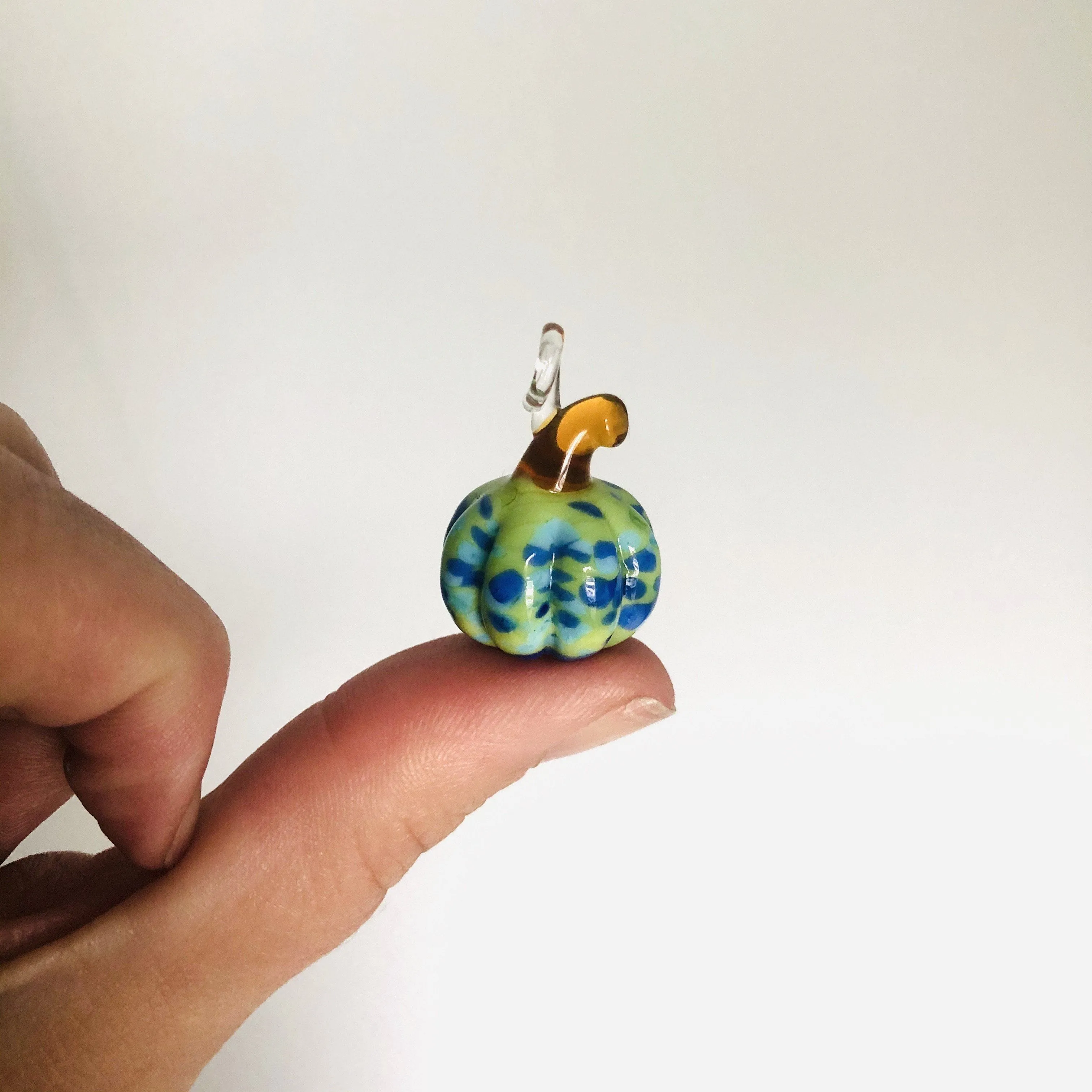 Even Tinier Tiniest Glass Pumpkin 150