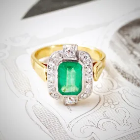 Fantastique 1970's Deco Emerald & Diamond Cocktail Ring