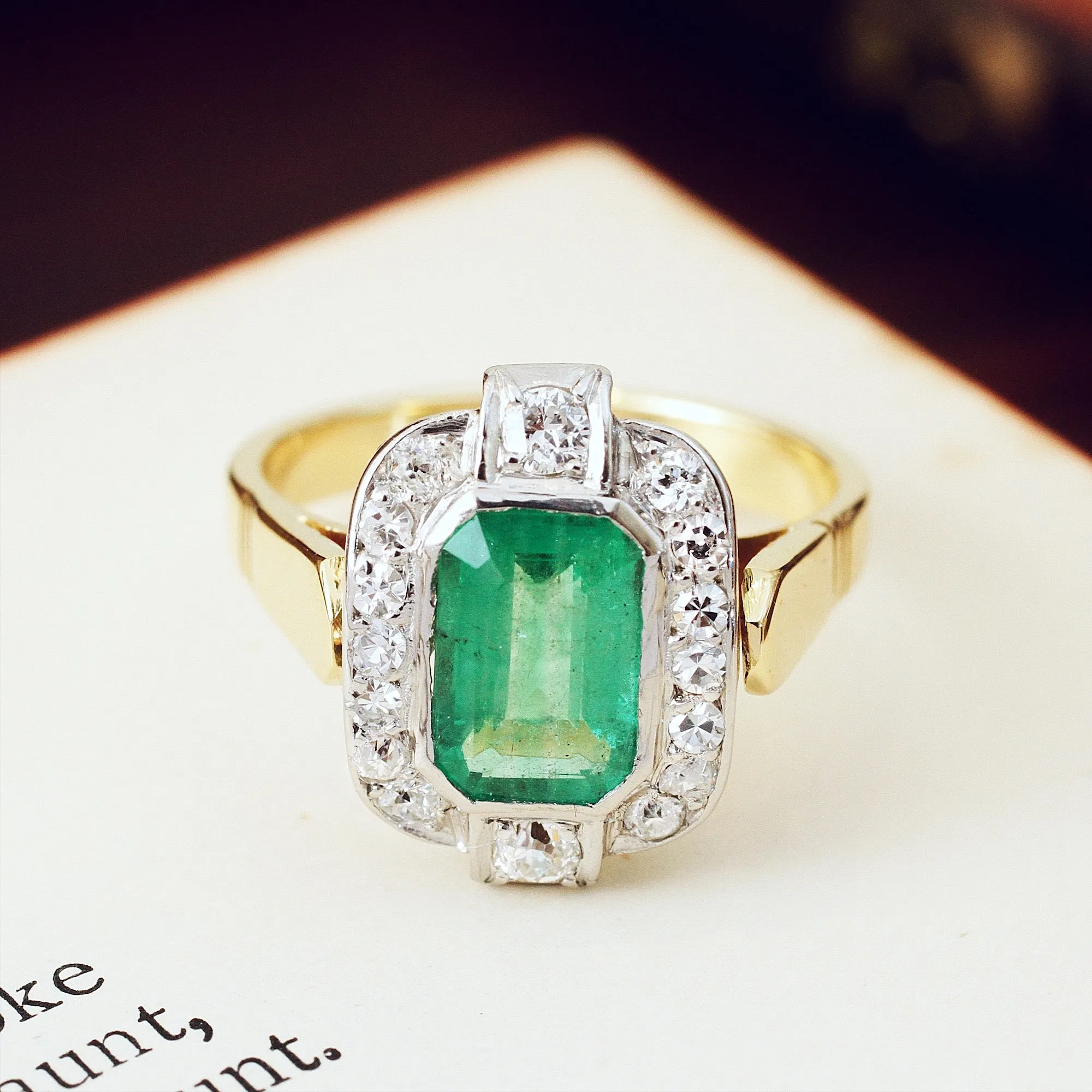 Fantastique 1970's Deco Emerald & Diamond Cocktail Ring