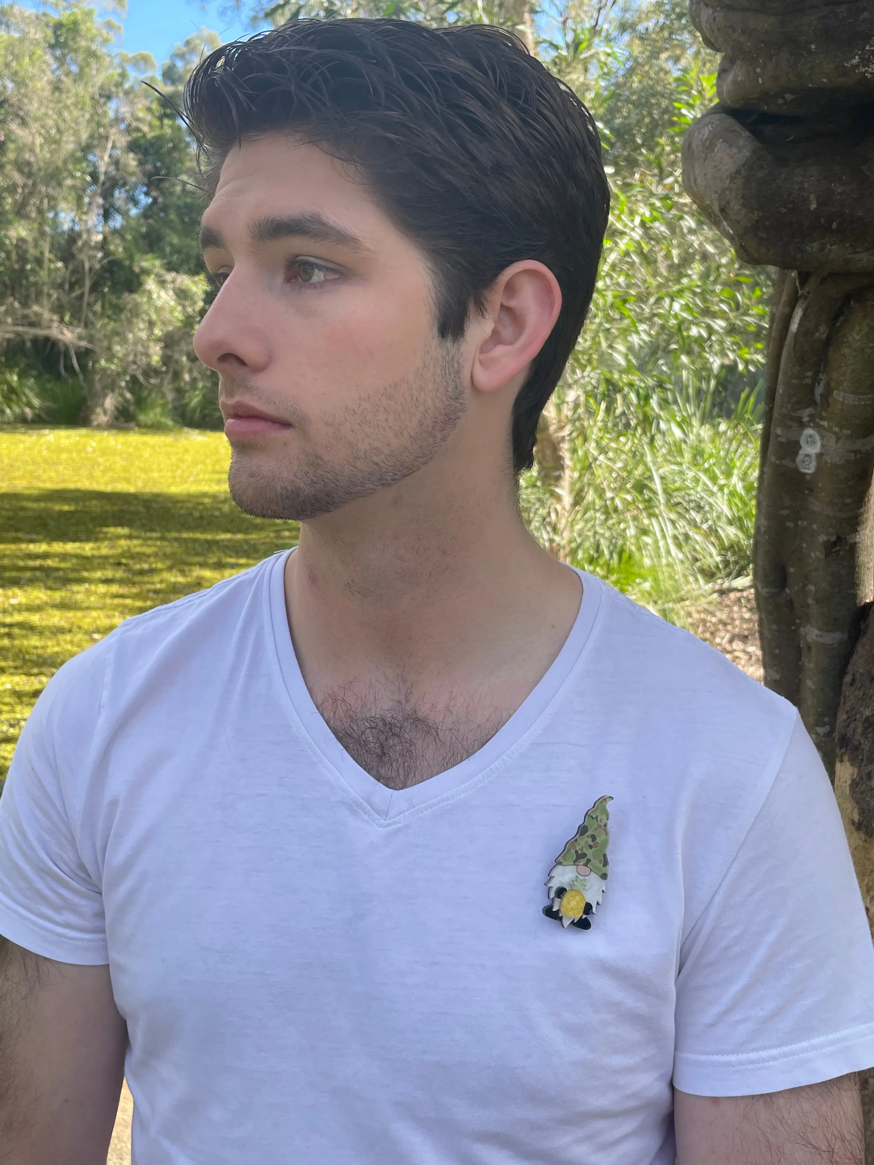 Major the pineapple gnome - brooch