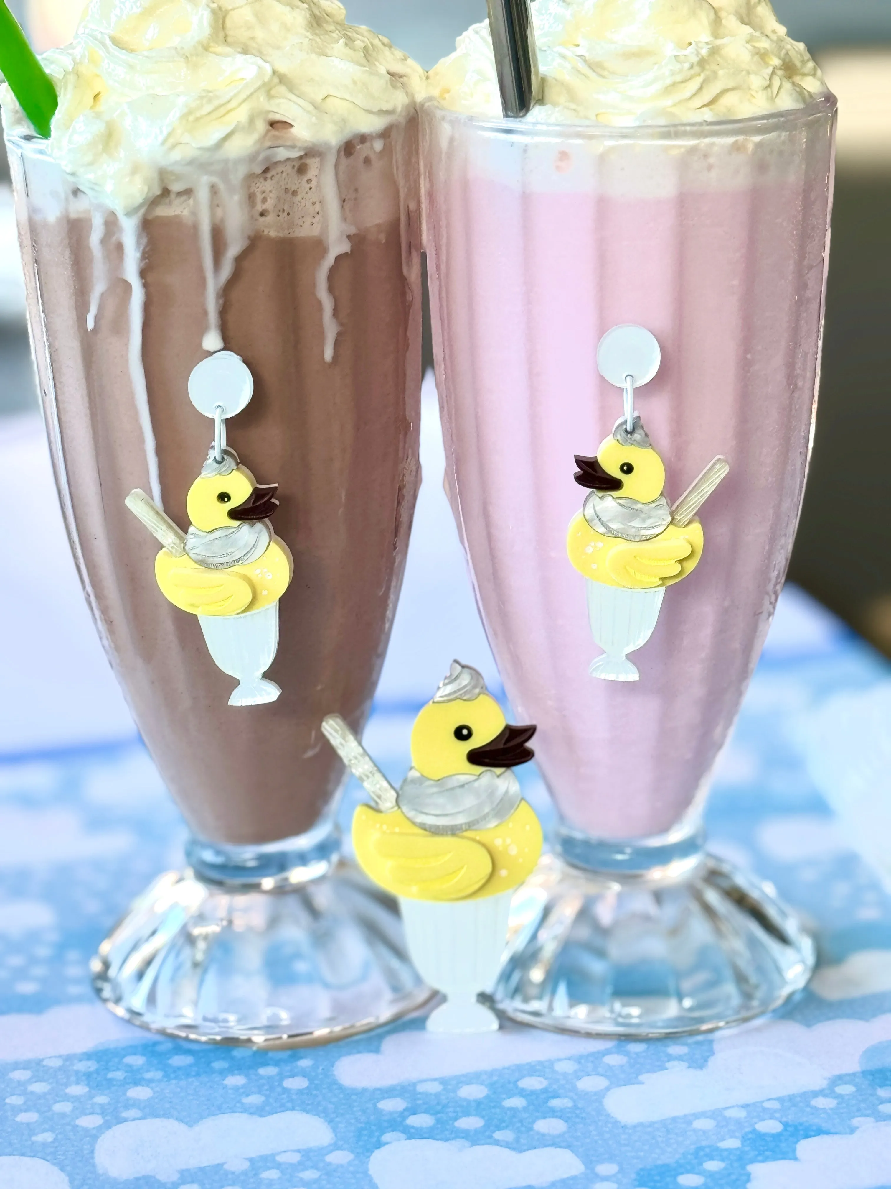 Milkshake 🥛 Ducky - Brooch - Set of 2