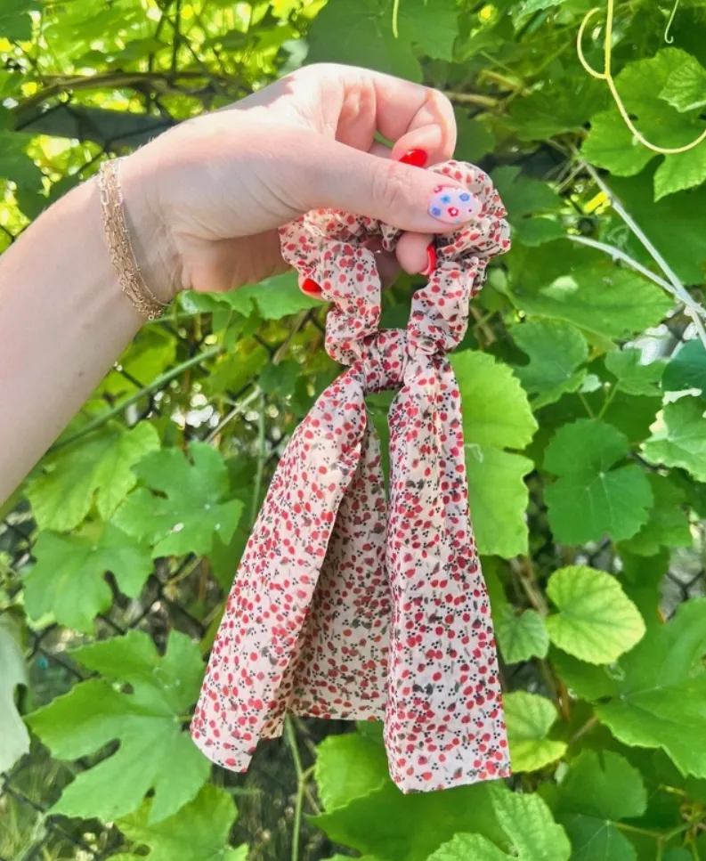 Philomena Wing Scrunchie