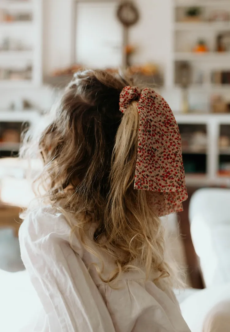 Philomena Wing Scrunchie