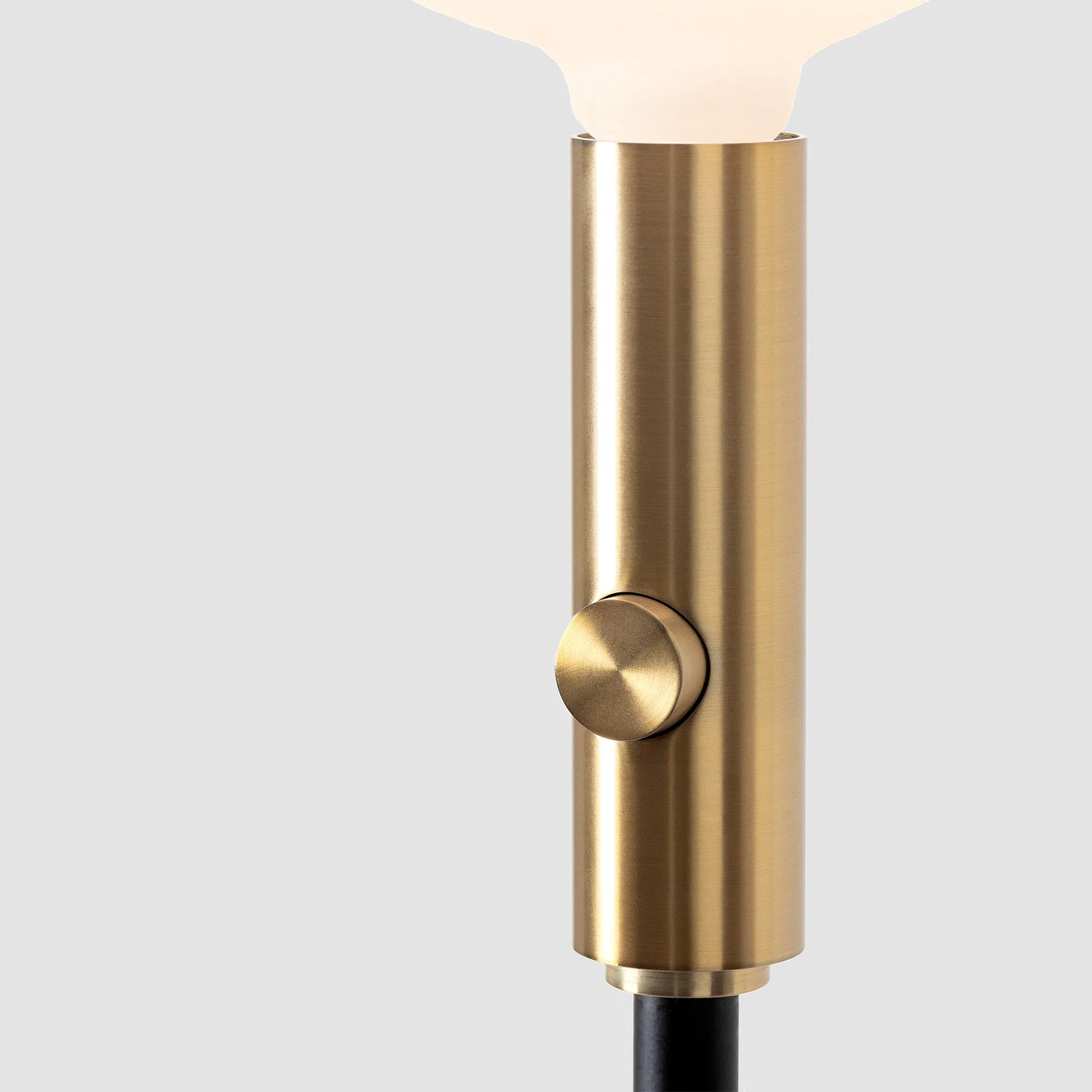Poise Adjustable Floor Lamp in Brass   Oval II