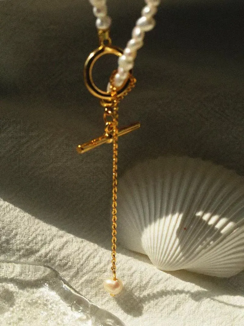 Small Steamed Bun Pearl OT Buckle Necklace