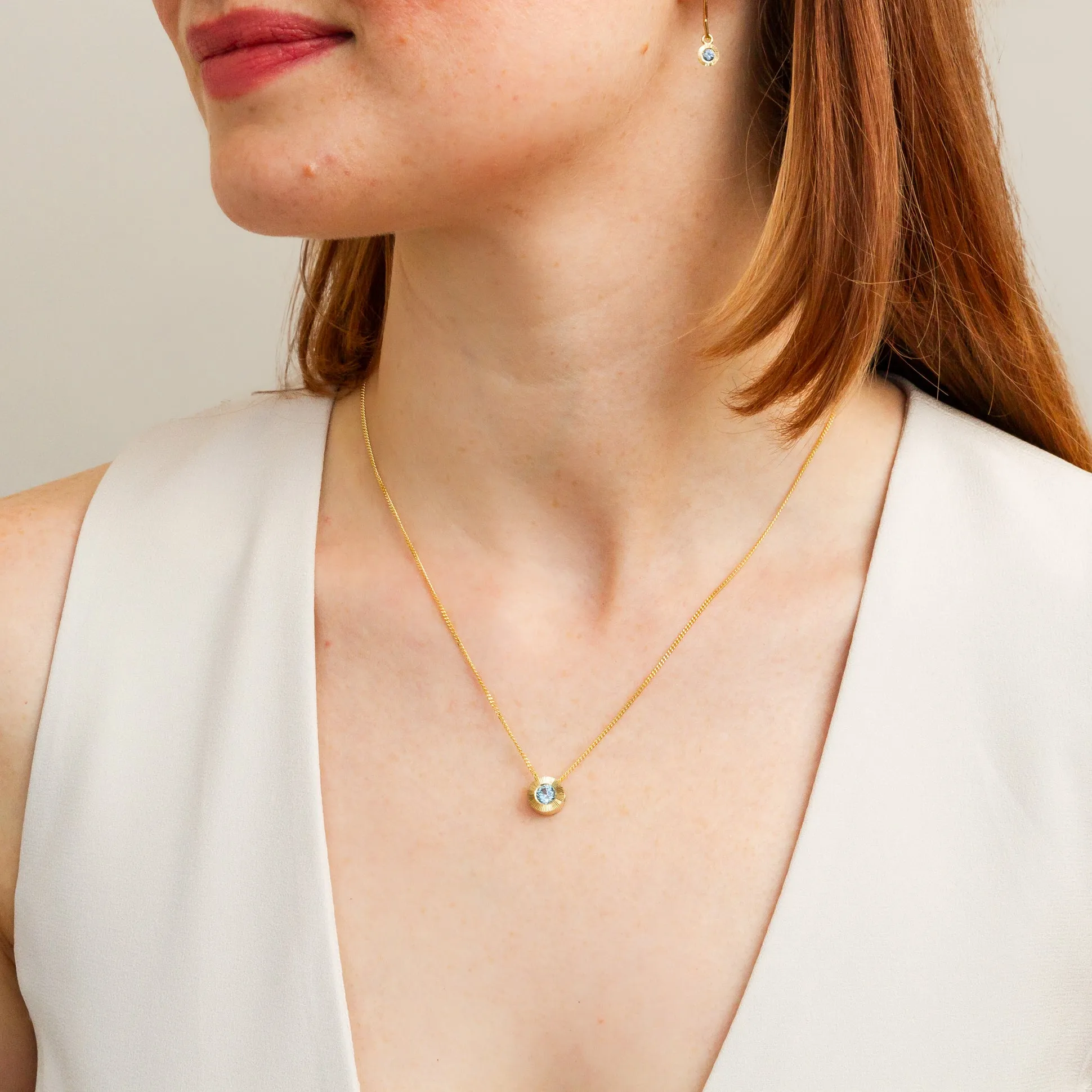 Teal Montana Sapphire Large Aurora Necklace in Yellow Gold