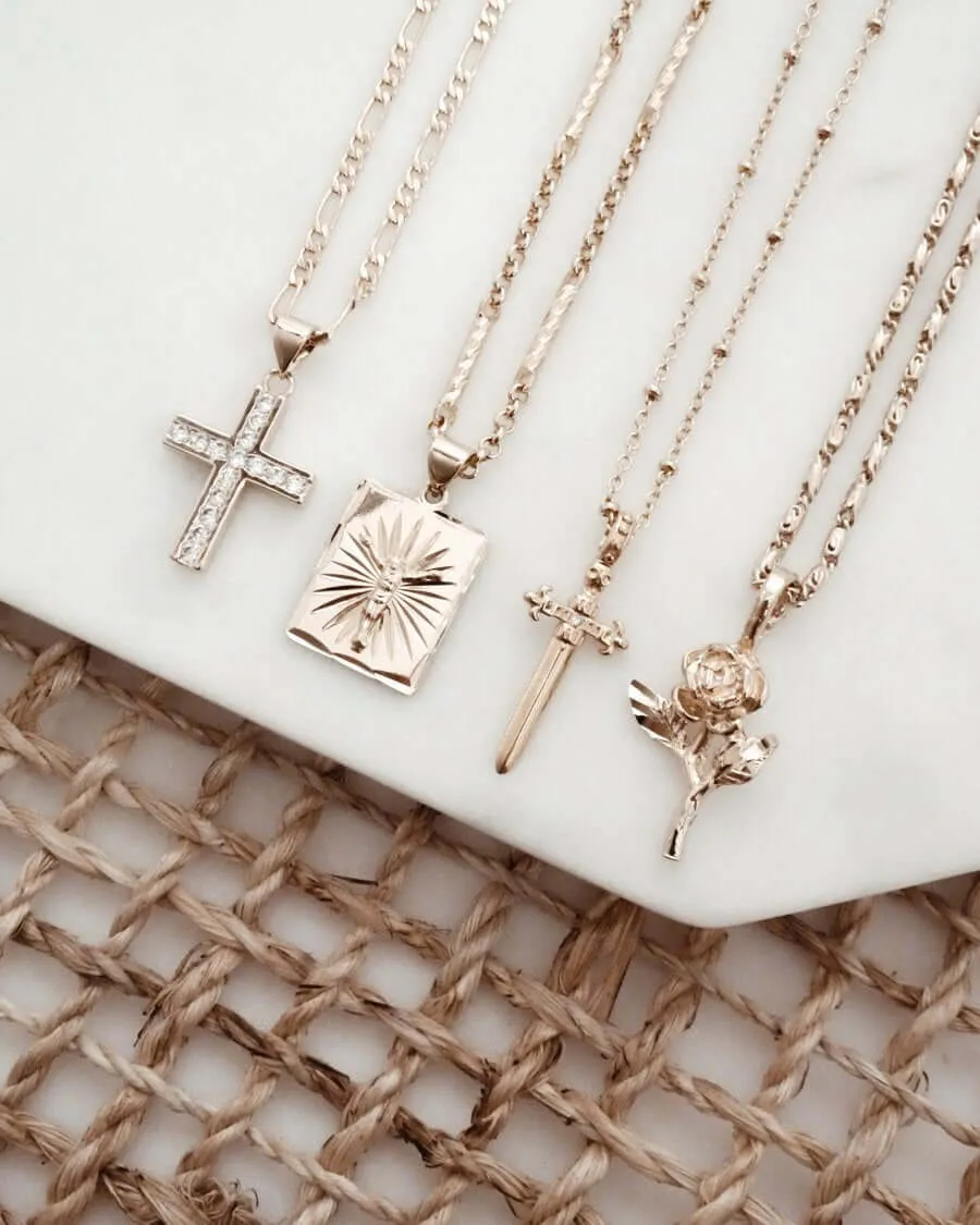 The Rose Necklace